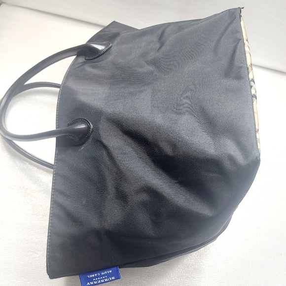 Burberry Black Tote with Signature Check Lining - Picture 8 of 8